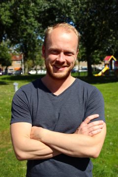Bas